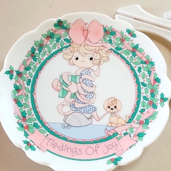 Precious Moments Porcelain Plate With Easel by Enesco - Tie-dings of Joy - Picture 2 of 6